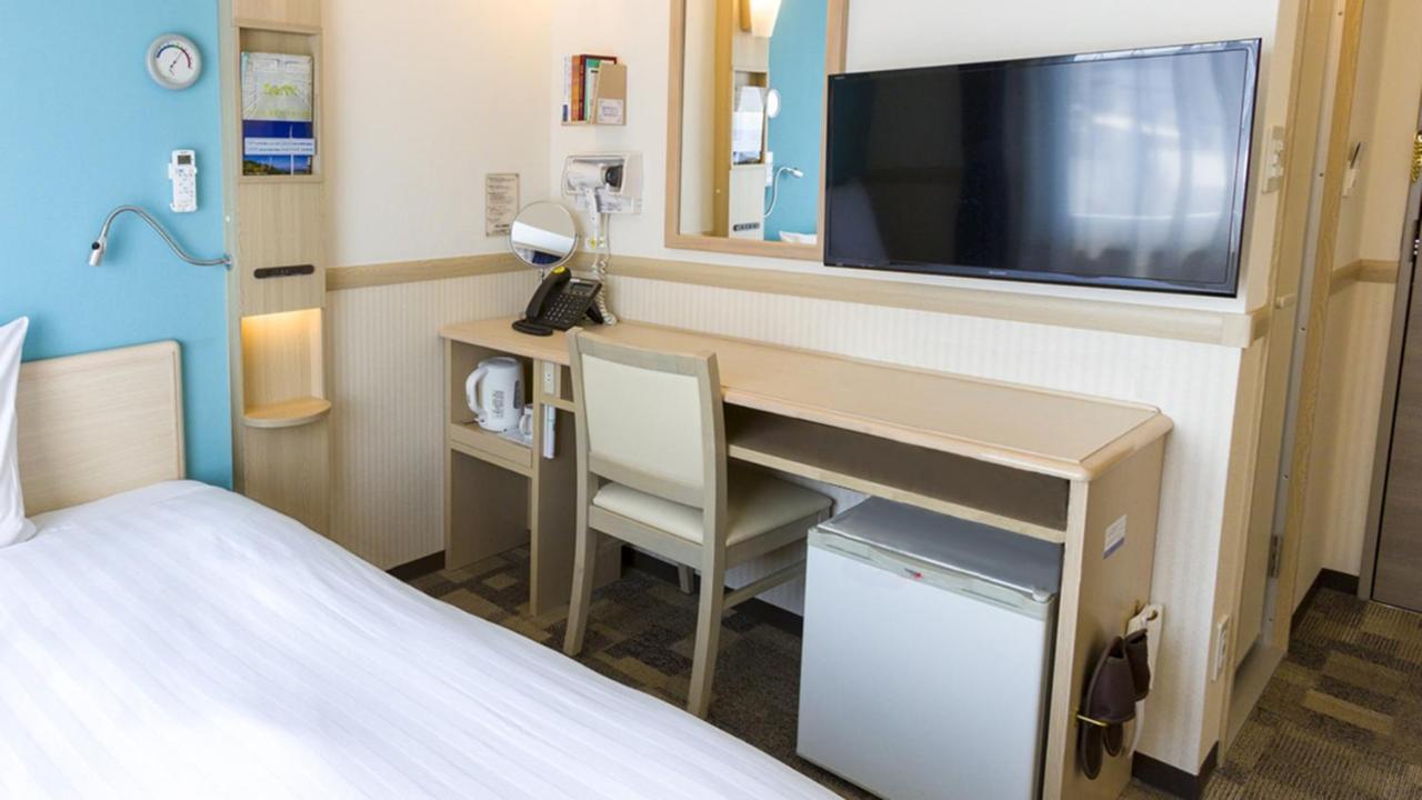 Toyoko Inn Tokyo Keihin Tohoku Sen Oji Eki Kita Guchi Екстериор снимка
