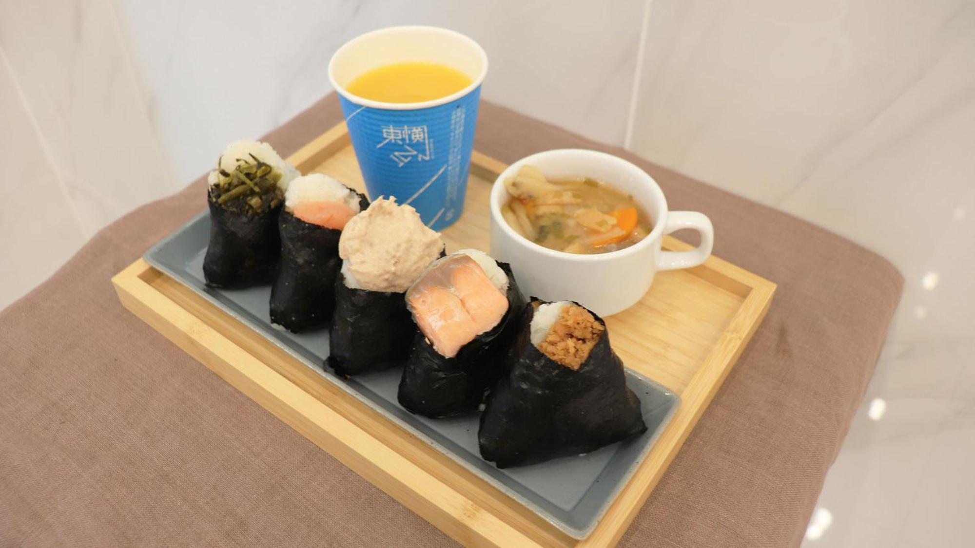 Toyoko Inn Tokyo Keihin Tohoku Sen Oji Eki Kita Guchi Екстериор снимка